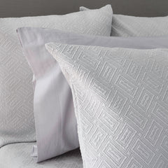 Scala Coverlet and Shams