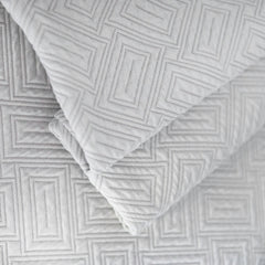 Scala Coverlet and Shams